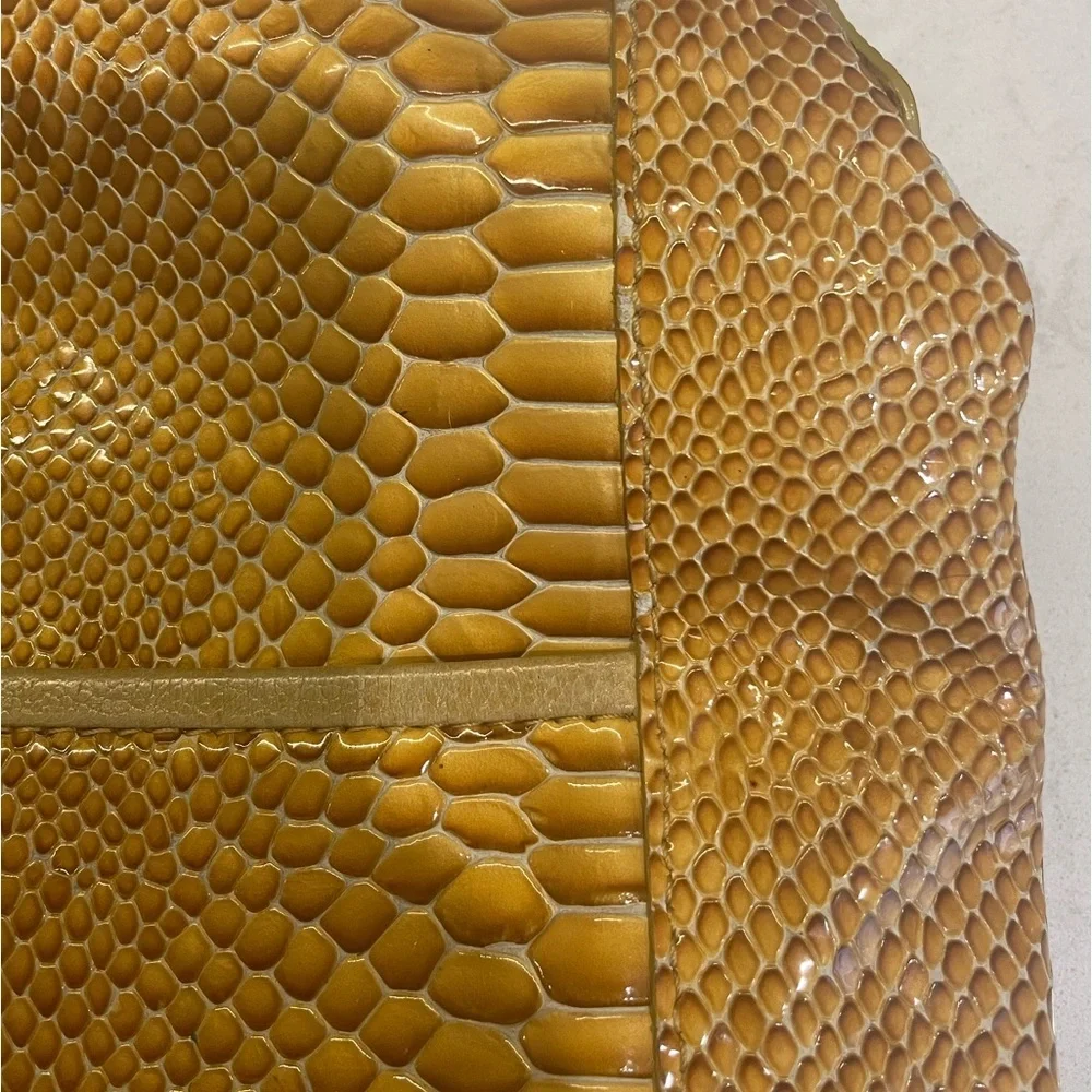 Brighton Sprite Marigold Crossbody in Patent Leather Yellow/Gold Snakeskin EUC - Picture 4 of 16
